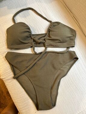 SHEIN Olive Green Textured Lace-Up Bikini